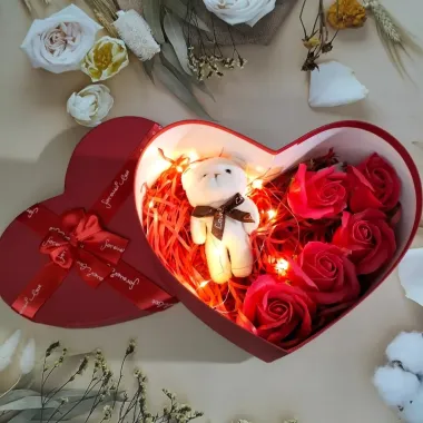 Hộp quà trái tim size 22