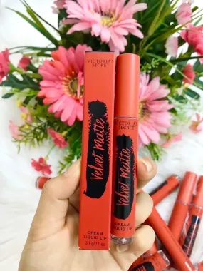 Son kem lì Victoria's Secret Velvet Matte 3.1g – Sắc môi thời thượng, kết cấu nhung mịn chuẩn phong cách Mỹ